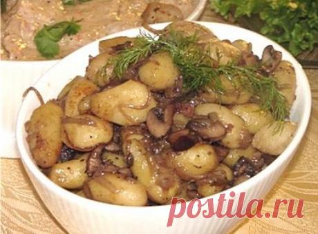 Картошка мясо грибы в мультиварке | Рецепты для мультиварки: вкусные и простые