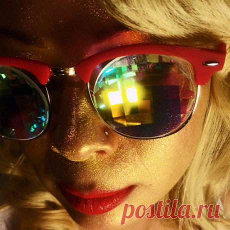 Необычные очки со спектром
