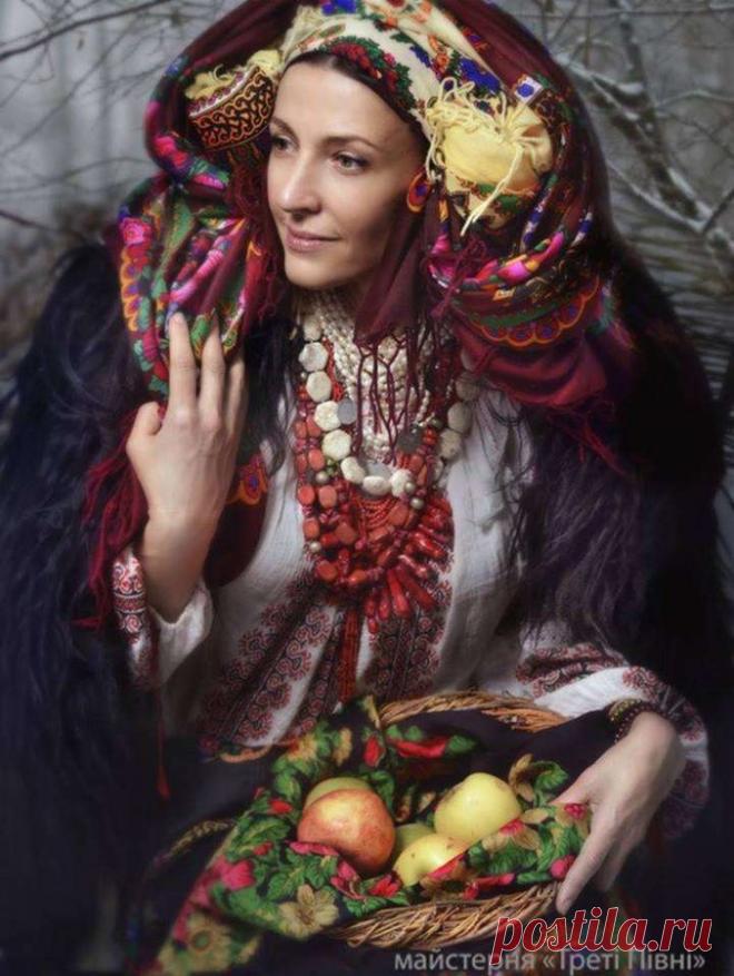 Жены и дети бойцов АТО снялись в невероятной фотосессии в старинных украинских нарядах