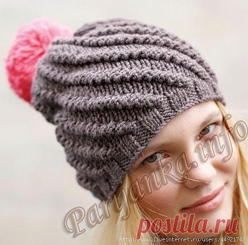 Шапочка с диагональным узором.