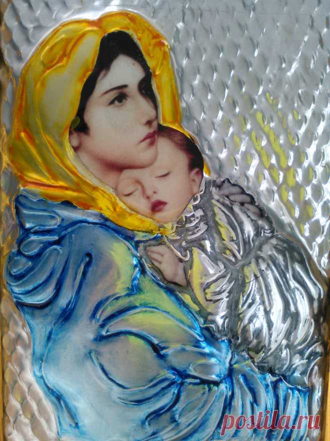 MADONA 
Imagen elaborada en alumnio repujado
