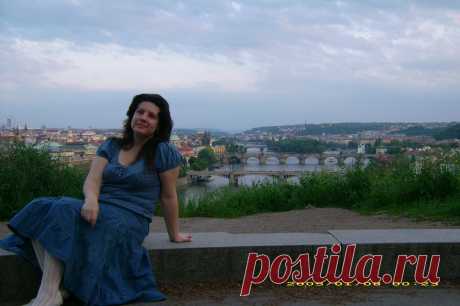 Прогулки по Праге на общественном транспорте и пешком без проф.экскурсий, но с рассказами, показами, фотосессией и ответами на все вопросы - 20 евро/час с чел. либо 100 евро/день за компанию от 2 человек: встреча и проводы к Вам в отель, квитанция об оплате перед выездом на прогулку.