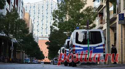 Прокуратура Гамбурга предъявила обвинение сирийцу в подготовке теракта в Швеции. Прокуратура немецкого Гамбурга предъявила обвинения в терроризме двум братьям из Сирии, один из которых подозревается в подготовке теракта в Швеции в ответ на сожжение Корана. Читать далее