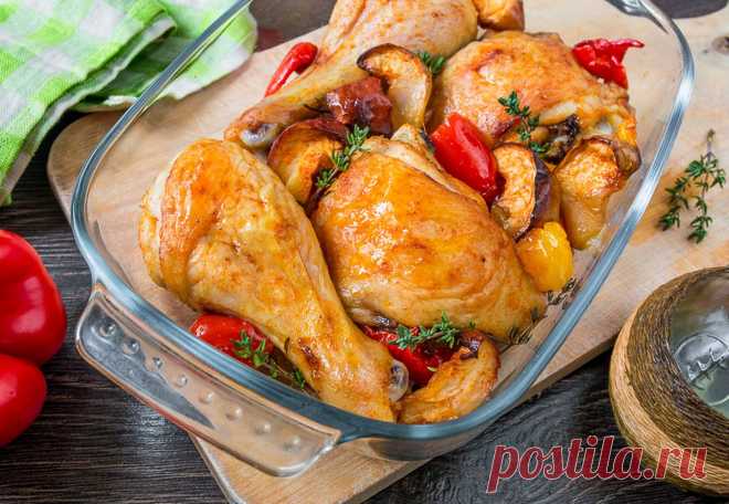 Запеченная курица с яблоками и сладким перцем