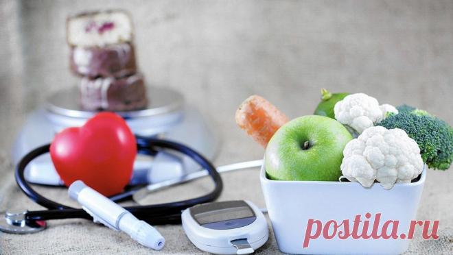 Что съесть, чтобы снизить сахар в крови? – свежие статьи и интересная информация - Fiteria Повышенный уровень сахара в крови – это повышенный риск развития диабета, необходим мощный инструмент для управления сахаром в крови. Таким инструментом являются продукты питания.