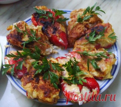 Знакомая тема, печеные перцы и брынза - "Чушки бюрек" | Четыре вкуса