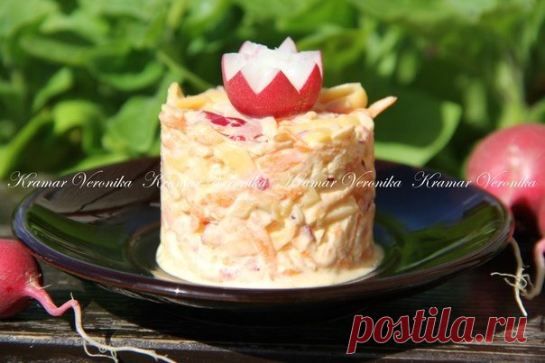 Так по летнему и так вкусно — салат с редиской и сыром