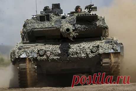 Германия поставит Украине 40 БМП Мардер и 25 танков Leopard 2. Министерство обороны ФРГ включит в новый пакет военной помощи Украине поставу 40 боевых машин пехоты (БМП) Marder и 25 танков Leopard 2 модификации 1 A5. Киеву также планируется поставить пять бронированных ремонтно-эвакуационных машин Bergepanzer 2, а также 20 000 артиллерийских боеприпасов разного калибра.