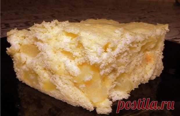 Яблочная шарлотка в микроволновке. Рецепт приготовления