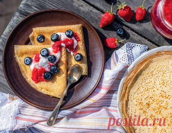 Печем блины на Масленицу, вкусные начинки для блинов