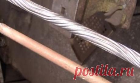 Обработка металла. «Виноградная лоза»? Без штампа и молота! Всем самоделкиным доброго времени суток!Рад представить простую идею от Андрея Винничука, которая поможет Вам расширить возможности обработки металлов.Наверняка у Вас появятся новые дизайнерские решения, выполнимые даже в небольшой гаражной кузнице.Автор продемонстрирует еще один из способов