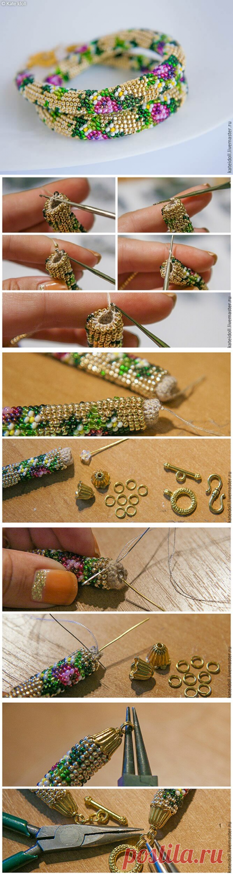 Вяжем бисерный жгут крючком. Недавно я наткнулась на подборку фантастических жгутов с красивыми орнаментами, и просто загорелась сделать что-то подобное! Тем более, я уже пробовала вязать бисерный жгут крючком, но без рисунка.

Конечно, набрать 3500 бисерин точно по рисунку намного сложнее, чем просто набрать 3500, но результат определенно стоит затраченых усилий! | Тысяча одна идея
