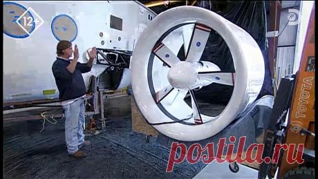 Удивительно, ведь принципиально-то одна конструкция, но у арабов получился кальян, а у русских - самогонный аппарат! 😜😎😂