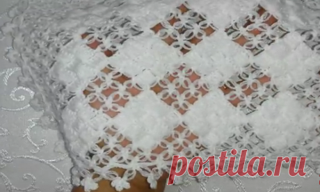 Tığla Baklava Desenli Baharlık Şal Yelek Modeli Yapılışı Sevgili hanımlar tığ işi baharlık baklava desenli yelek ve şal modeli yapımıyla beraberiz bu kez. Dikdörtgen şal olarak örüp göstermiş marifetli anne kanalı modeli. Ama aynı modelle tercihe göre yelek, battaniye ve başka türden bir çok tığ örgüsü örülebilir. Model görüntü olarak çok hoş ve zarif. yapılışı da videoda gayet detaylı tarif edilmiş. Tığla Baklava Desenli Baharlık Şal Yelek Modeli Yapılışı