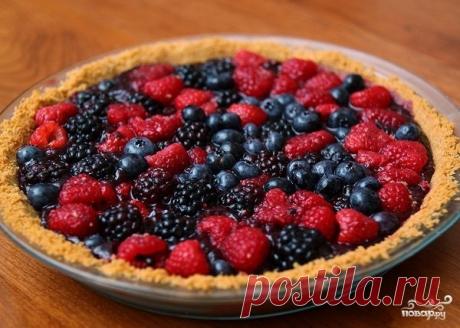 Открытый пирог с ягодами