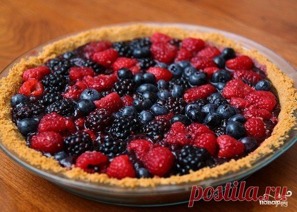 Открытый пирог с ягодами