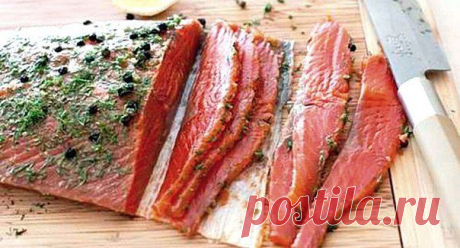 Лосось, маринованный в укропе