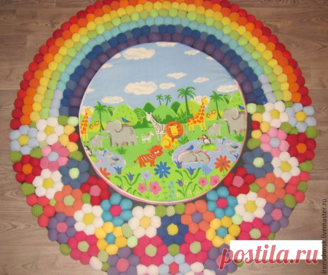 Весёлый коврик из старых трикотажных футболок