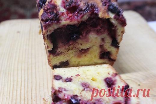 Пирог из йогурта с ягодами &#8212; Кладовочка