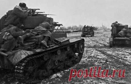 6 марта 1944 года советские воска перешли в наступление с целью полного разгрома 6-й армии противника, отошедшей от Никополя на рубеж реки Ингулец и низовья Днепра  /  © Репродукция Фотохроники ТАСС   |  ТАСС: Общество - Начало Березнеговато-Снигиревской наступательной операции