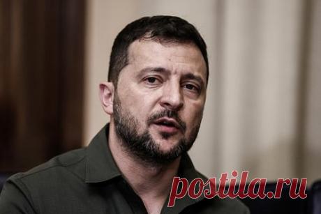 Зеленский пожаловался на несговорчивость западных партнеров. Президент Украины Владимир Зеленский пожаловался на несговорчивость западных партнеров, заявив, что Киеву сложно договариваться о новых поставках зенитно-ракетных комплексов (ЗРК) Patriot. Об этом он рассказал на пресс-конференции по итогам переговоров в Киеве с премьер-министром Норвегии Йонасом Гаром Стере.