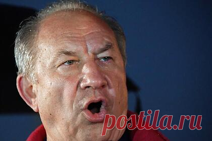 В Госдуме объяснили лишение Рашкина депутатской неприкосновенности. Заместитель председателя Комитета Государственной Думы по безопасности и противодействию коррупции Анатолий Выборный объяснил, что решение нижней палаты парламента лишить депутата от КПРФ Валерия Рашкина неприкосновенности продиктовано запросом общества на открытость и справедливость.