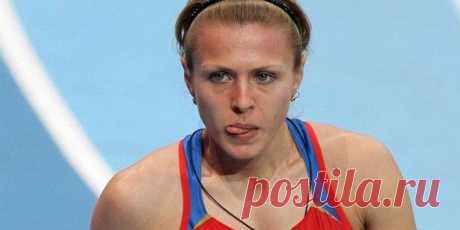 ...«Степанова со своим мужем сейчас находятся в Канаде, где они попросили политическое убежище, что является еще одним доказательством спланированной акции...», - отмечает Ананских.    Российская спортсменка, инициировавшая допинг-скандал, попросила политического убежища в Канаде