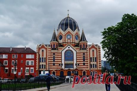 В Калининграде отремонтируют здание бывшего еврейского приюта. В Калининграде отремонтируют здание бывшего еврейского приюта, вплотную примыкающего к синагоге. Сооружение, в котором раньше размещался не только сиротский приют, но и жилье для служителей синагоги, считается единственным сохранившимся строением, связанным с довоенной еврейской историей города.