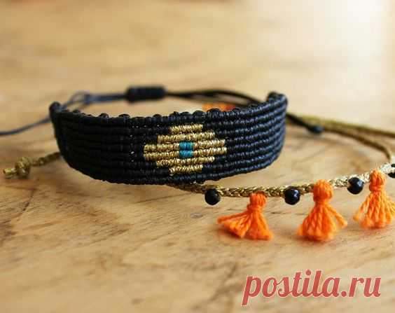 Macrame bracelet set from MyCraftYourArt on Etsy, www,etsy.com/shop/MyCraftYourArt | Macrame, Loops, Knots, Braids....