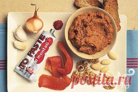 Соус из чили, орехов и сладкого перца - кулинарный рецепт на Повар.ру