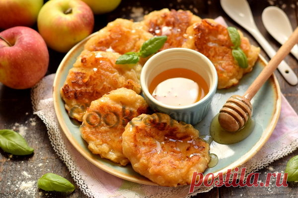 Яблочные драники – бесподобно вкусные, а готовятся за считанные минуты, часто делаю их детям на завтрак