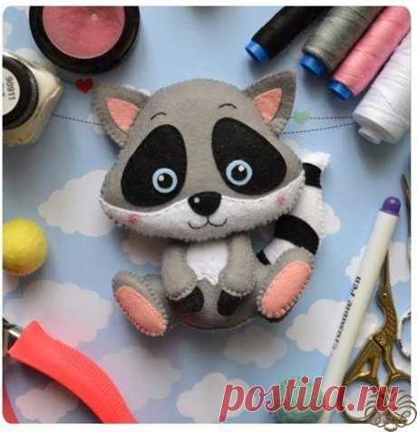 Енот из фетра
vk.com/handmade_gallery