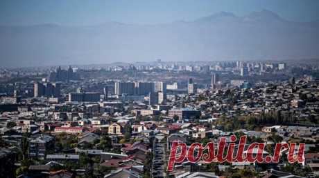 Протестующие в Армении перекрыли автотрассу, ведущую в Иран