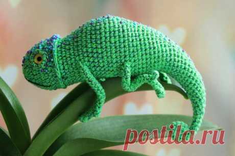 PDF Хамелеон. FREE amigurumi crochet pattern. Бесплатный мастер-класс, схема и описание для вязания игрушки амигуруми крючком. Вяжем игрушки своими руками! Ящерица, хамелеон, lizard, chameleon, camaleão, lagarto, eidechse, chamäleon, caméléon, lézard. #амигуруми #amigurumi #amigurumidoll #amigurumipattern #freepattern #freecrochetpatterns #crochetpattern #crochetdoll #crochettutorial #patternsforcrochet #вязание #вязаниекрючком #handmadedoll #рукоделие #ручнаяработа #pattern #tutorial #häkeln