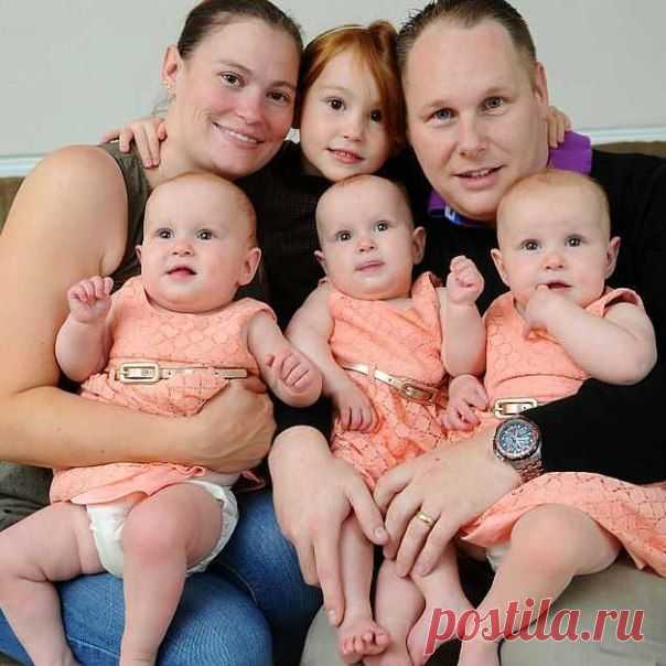Родители придумали, как им различать тройняшек