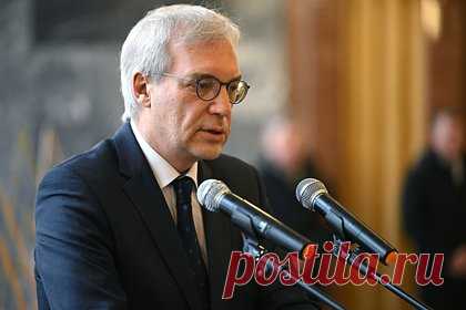 МИД России анонсировал меры в ответ на вступление Финляндии в НАТО. Россия уже приступила к выработке мер в ответ на вступление Финляндии в блок НАТО. С таким заявлением выступил замглавы МИД РФ Александр Грушко. «Естественно», — ответил дипломат на поступивший вопрос о том, начала ли Москва подготовку к мерам реагирования на членство Хельсинки в Североатлантическом альянсе.