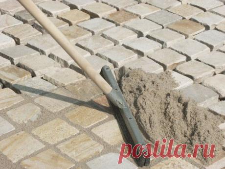 Дорожка из тротуарной плитки на даче: как уложить своими руками | Бордюры и дорожки (Огород.ru)