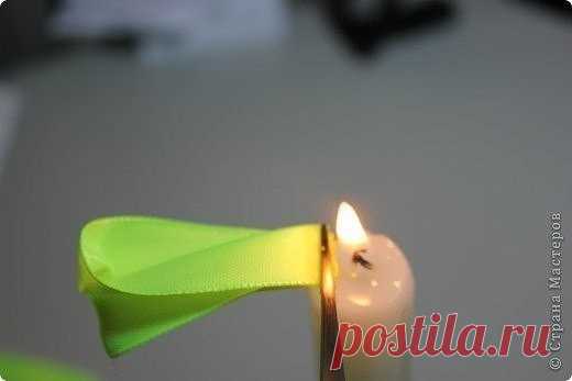 ​Пышный бант из атласной ленты