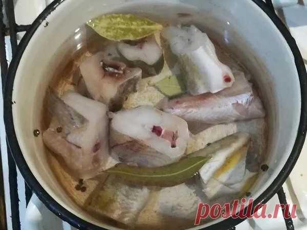 Забытый салат советских ресторанов -Раковые шейки. 3 ингредиента, а в основе - вареный минтай Очень вкусный салат, рецепт... Мир Вкусного! - Мой Мир@Mail.ru