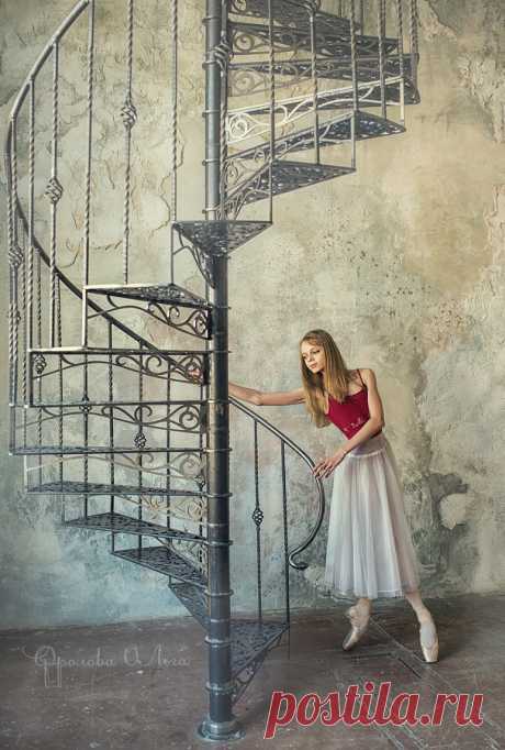 Ажурные винтовые лестницы и наши Модели..