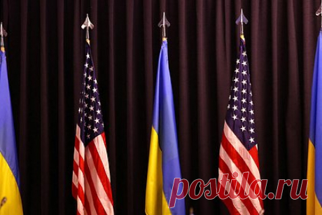 США обвинили в затягивании конфликта на Украине. Финансовая олигархия США затягивает конфликт на Украине. С таким мнением выступил Эдвард Карольчук. Он обвинил США в затягивании конфликта на Украине и подчеркнул, что переговоры по любому решению кризиса приведут к завершению хороших сделок и выкачивания государственного бюджета финансовым капитал