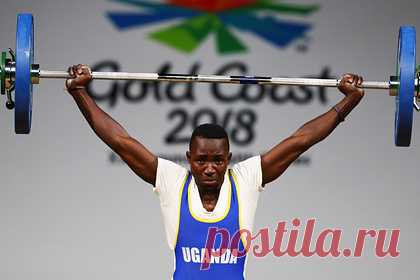 Найдена записка пропавшего в Японии тяжелоатлета из Уганды. Пропавший без вести в Японии угандийский тяжелоатлет Джулиус Ссекитолеко, прибывший на Олимпийские игры, оставил записку. Спортсмен купил билет на скоростной поезд, следующий в Нагою, и оставил послание, в котором объяснил, что не хочет возвращаться в Уганду, а собирается остаться работать в Японии.