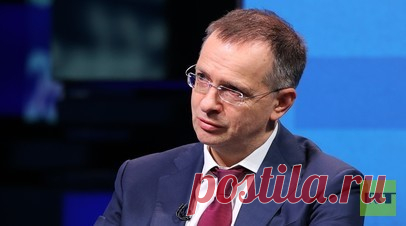 Мединский: семьи украинского руководства хорошо себя чувствуют за границей. Семьи руководителей Украины живут за границей, имеют британские паспорта и очень хорошо себя чувствуют, заявил помощник президента России Владимир Мединский. Читать далее