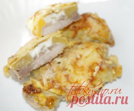 свинина с ананасами и сыром
