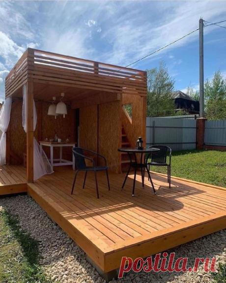 Редко встретишь двухэтажную беседку, возможно, там организована зона для загара. Сделал отлично ...любим мы тут быть и отдыхать