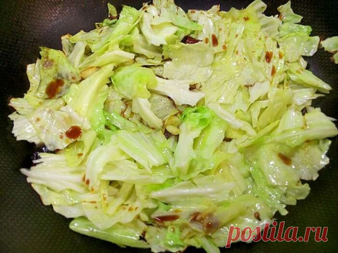 Капусту не жарю и не тушу. А готовлю иначе. Получается вкуснее, быстрее и проще | Кулинарный техникум | Яндекс Дзен