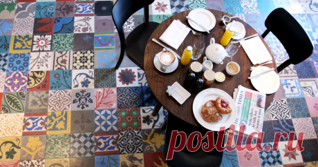 Плиточный пэчворк в современном интерьере В поисках вдохновения для своих работ в технике пэчворк сделала для себя подборочку нестандартного дизайна плитки. Признаюсь, первая мысль — вот будет свой дом, обязательно что-нибудь эдакое 'замучу'. Можно быть уверенным точно: 'Эксклюзивно, индивидуально, современно и неповторимо!'.