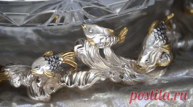 Икорница "По щучьему велению"
#икорница#русскоесеребро#икорницаемеля#емеля#серебро#щука#икра#хрусталь#подарок