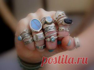 НА КАКОМ ПАЛЬЦЕ НОСИТЬ КОЛЬЦО ДЛЯ УЛУЧШЕНИЯ СУДЬБЫ