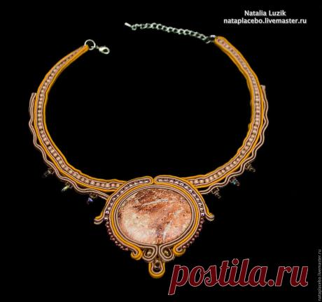 Колье Сутажное Пески времени оранжевый розовый – купить в интернет-магазине на Ярмарке Мастеров с доставкой Колье Сутажное Пески времени оранжевый розовый - купить или заказать в интернет-магазине на Ярмарке Мастеров | Ищете изысканное украшение, притягивающее&hellip;